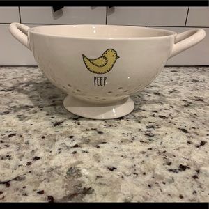 RAE DUNN peep colander